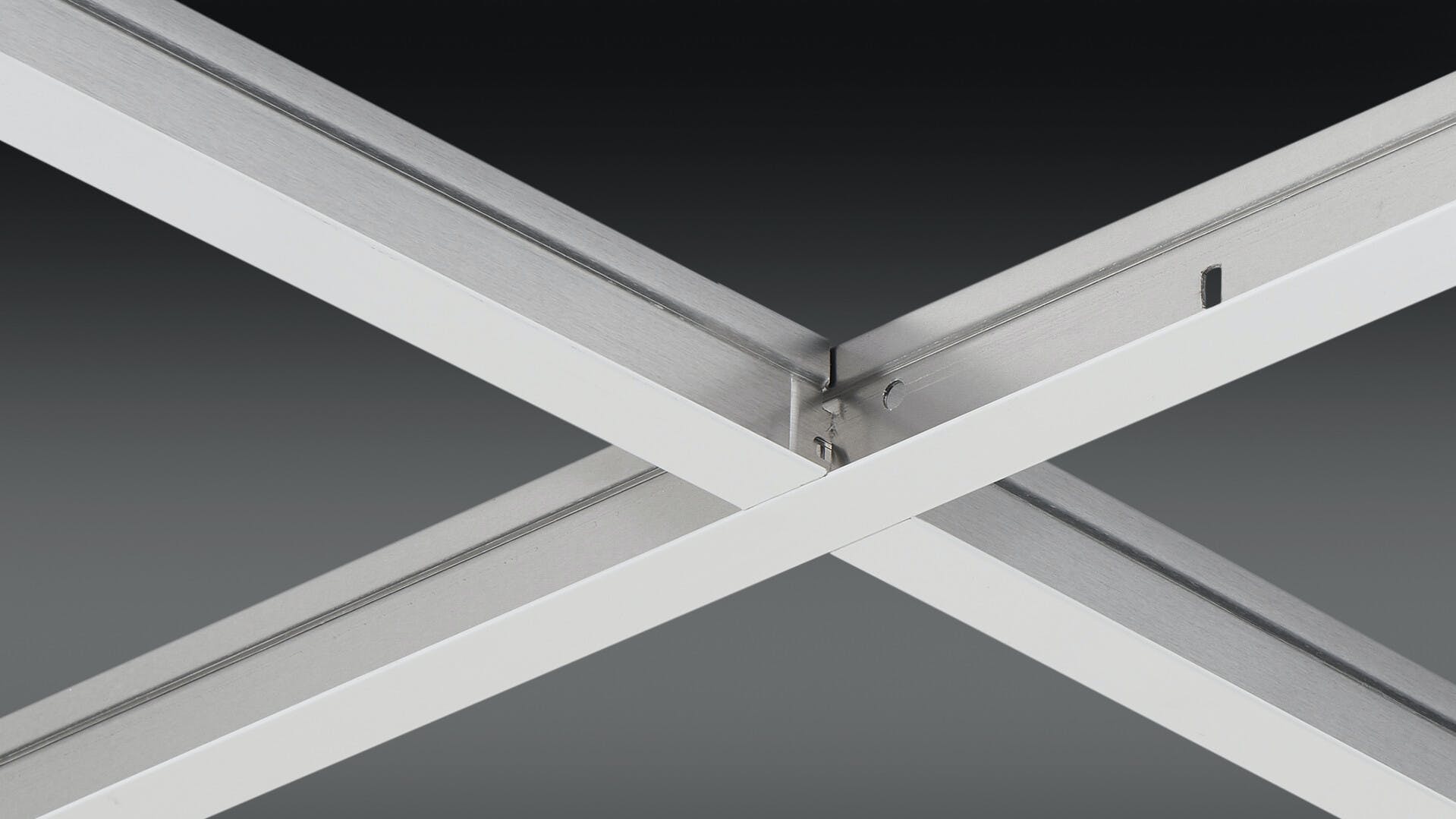 Chicago Metallic® 830 All Aluminum 15/16" Exposed